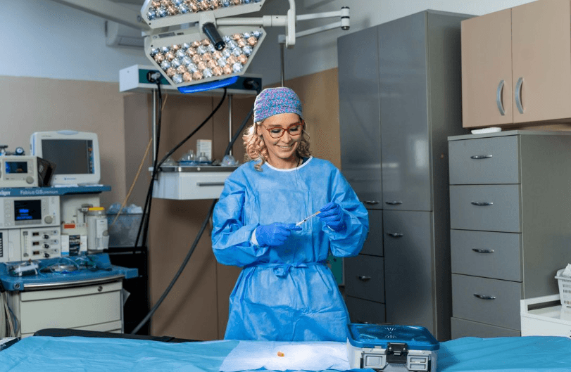 Lifting fese (Brazilian buttlift) medic specialist în chirurgie plastică, estetică și microchirurgie reconstructivă