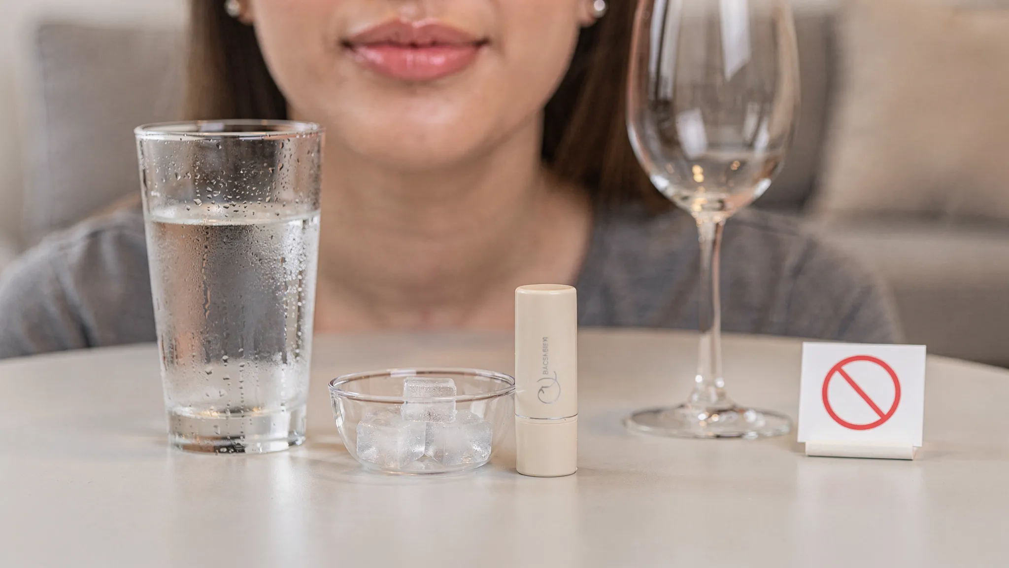 Când ai voie să bei alcool după mărirea buzelor: ghid sigur - Main Image