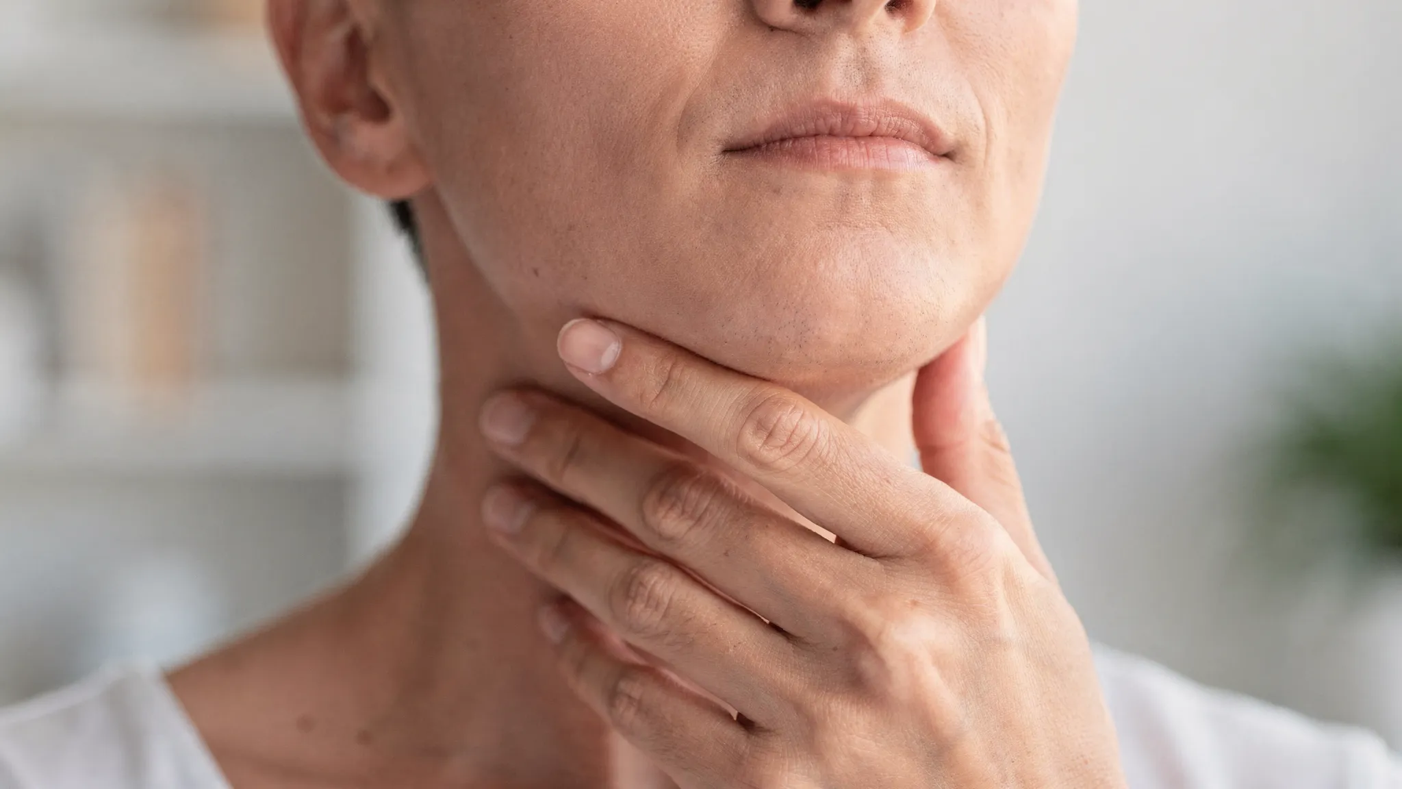 Toxina botulinică pentru bruxism: candidați și rezultate realiste - Main Image